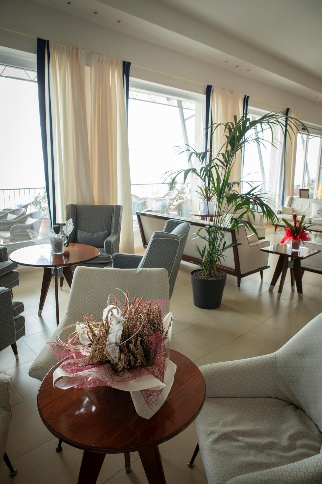 Hotel Parrini Follonica Eksteriør billede