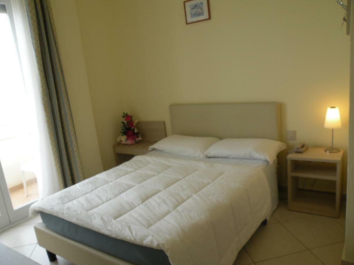 Hotel Parrini Follonica Eksteriør billede